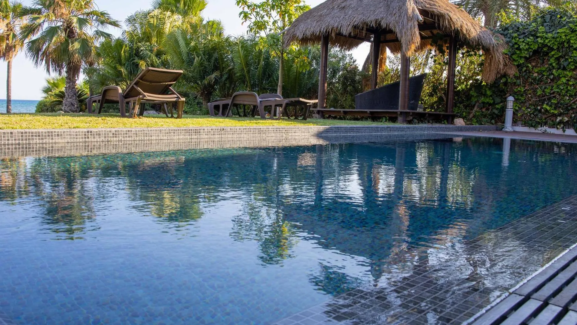 Balinese Villa Aya Napa