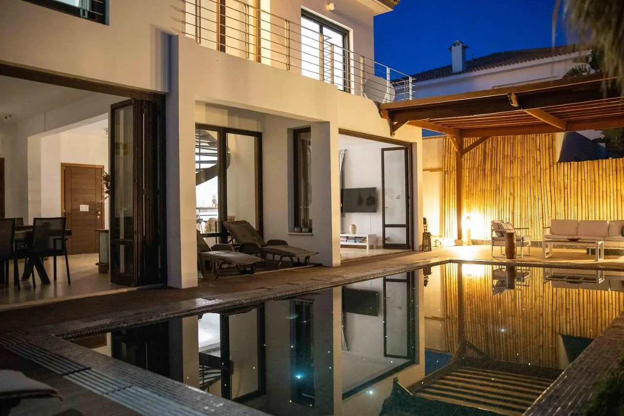 Balinese Villa Aya Napa 0*,